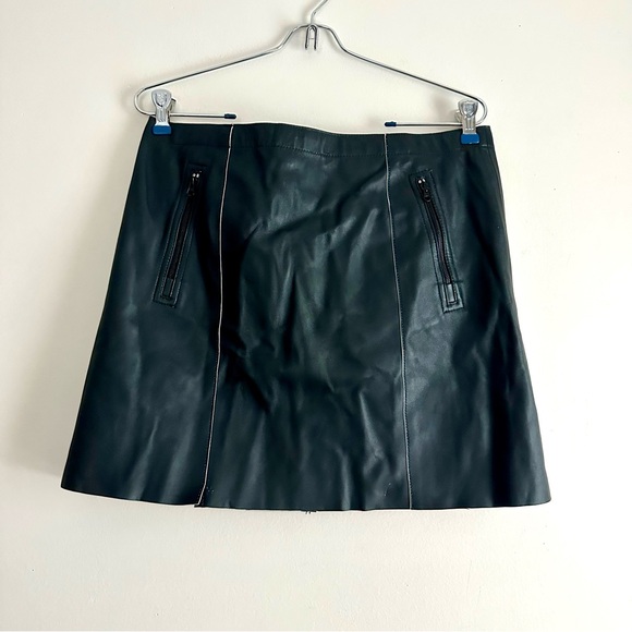 Vince •‎ Bitone 100% Leather Mini Skirt